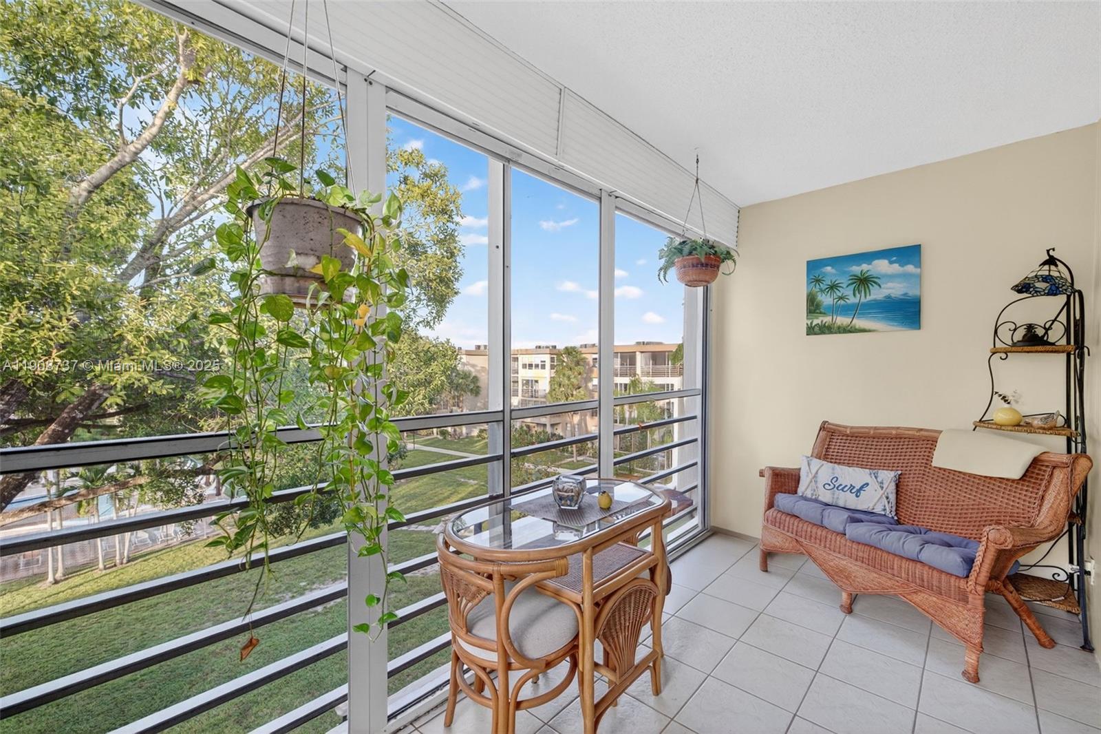 CYPRESS CHASE CONDO NO 2 - Residential