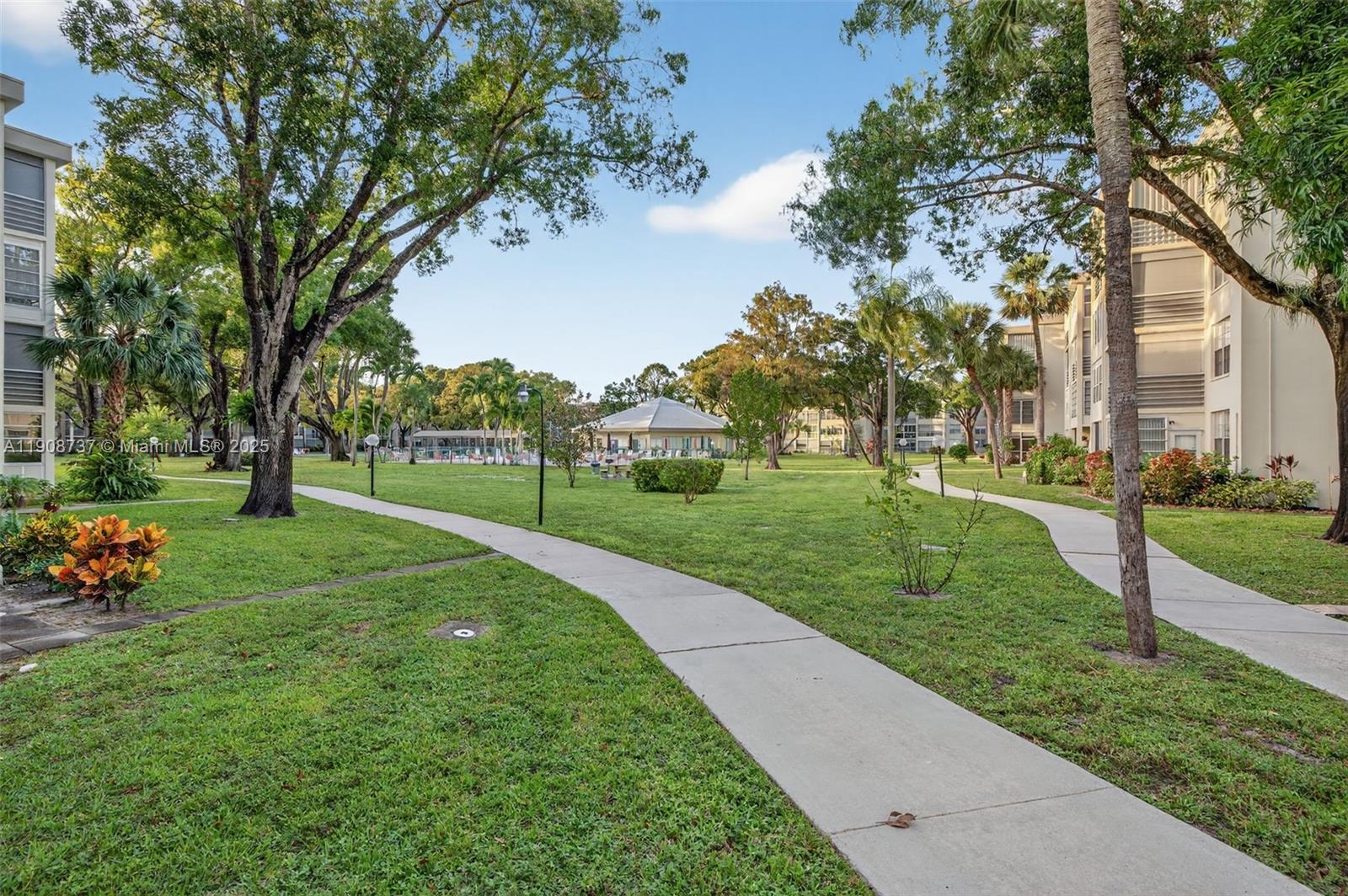 CYPRESS CHASE CONDO NO 2 - Residential