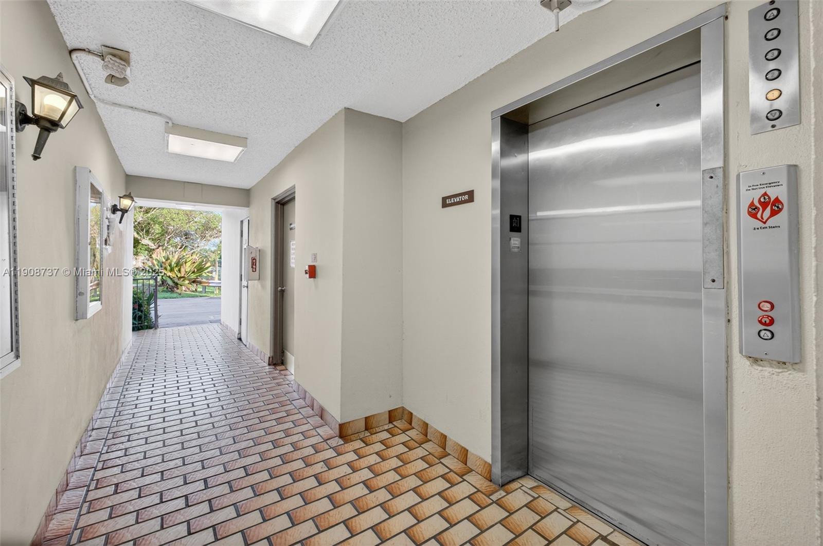 CYPRESS CHASE CONDO NO 2 - Residential