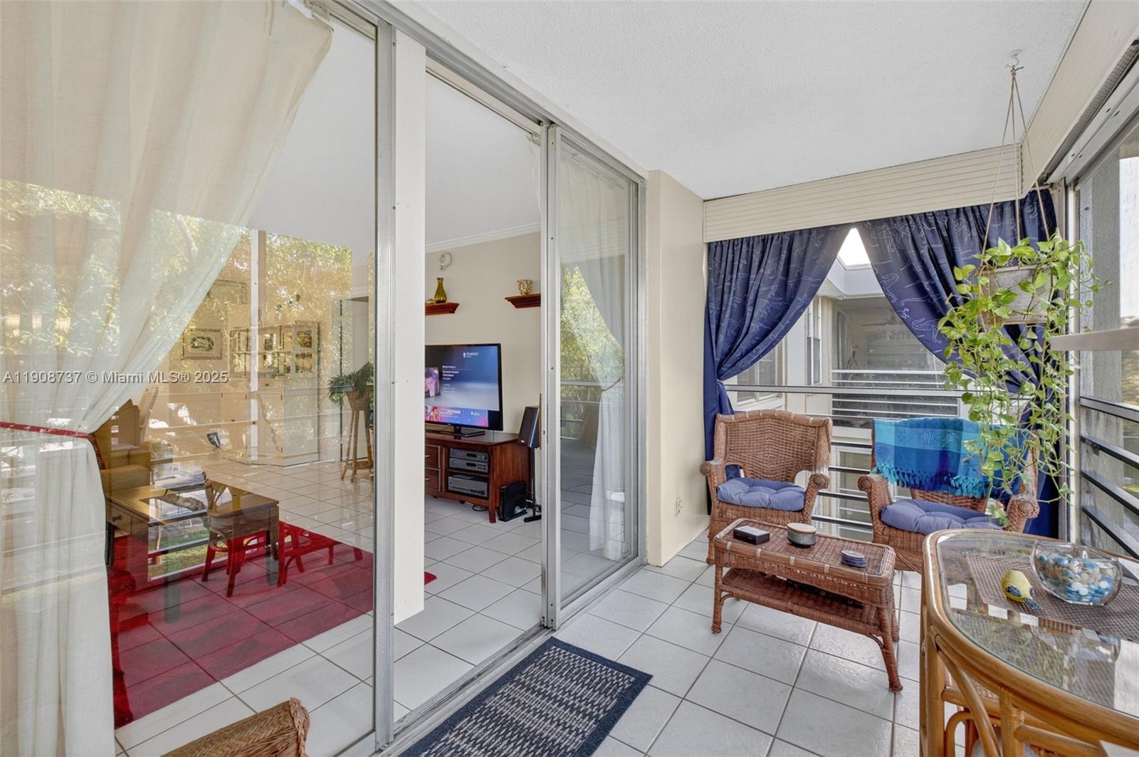 CYPRESS CHASE CONDO NO 2 - Residential