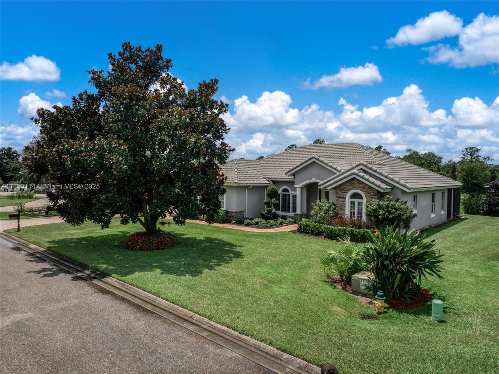 Sun N Lake - Residential