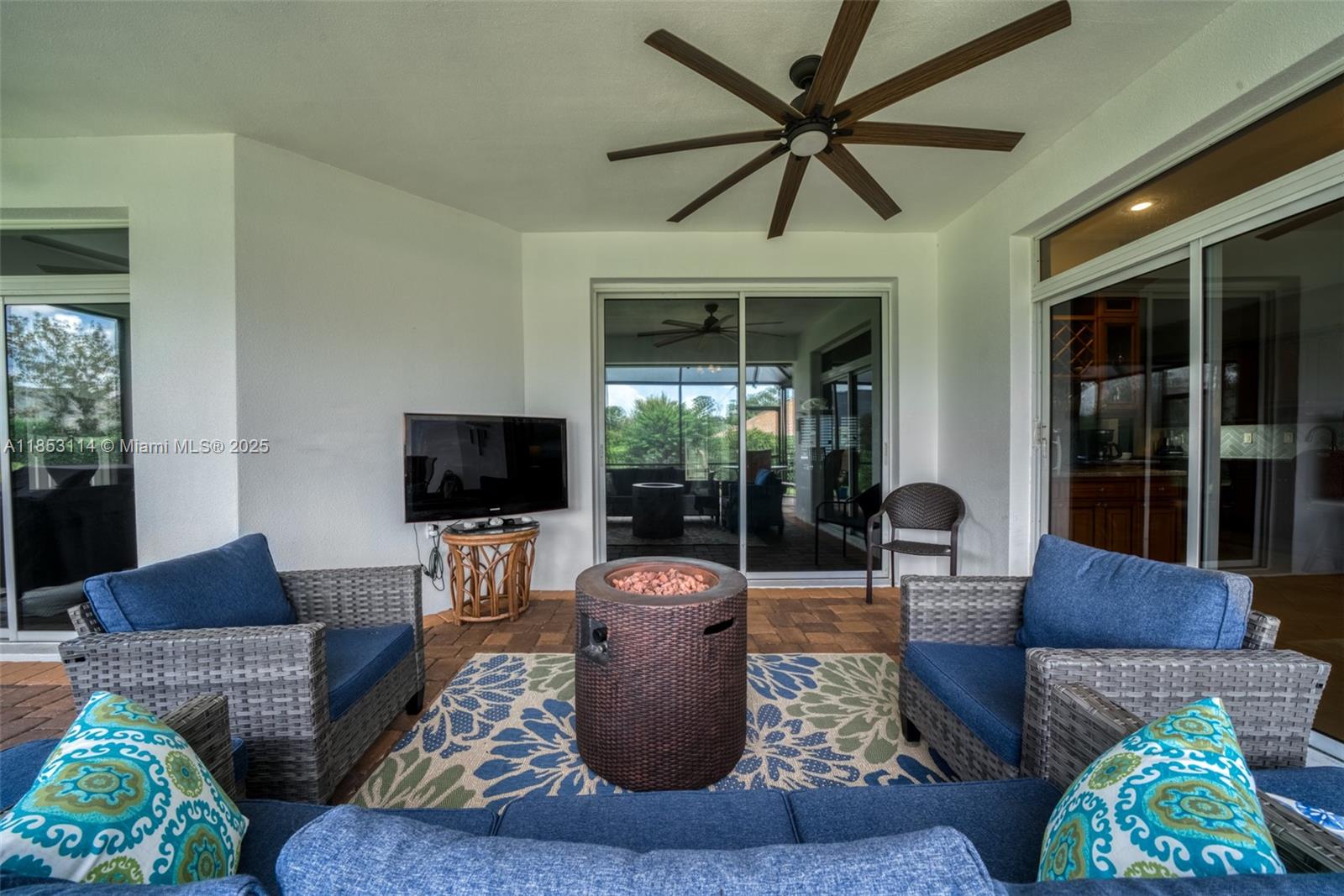 Sun N Lake - Residential