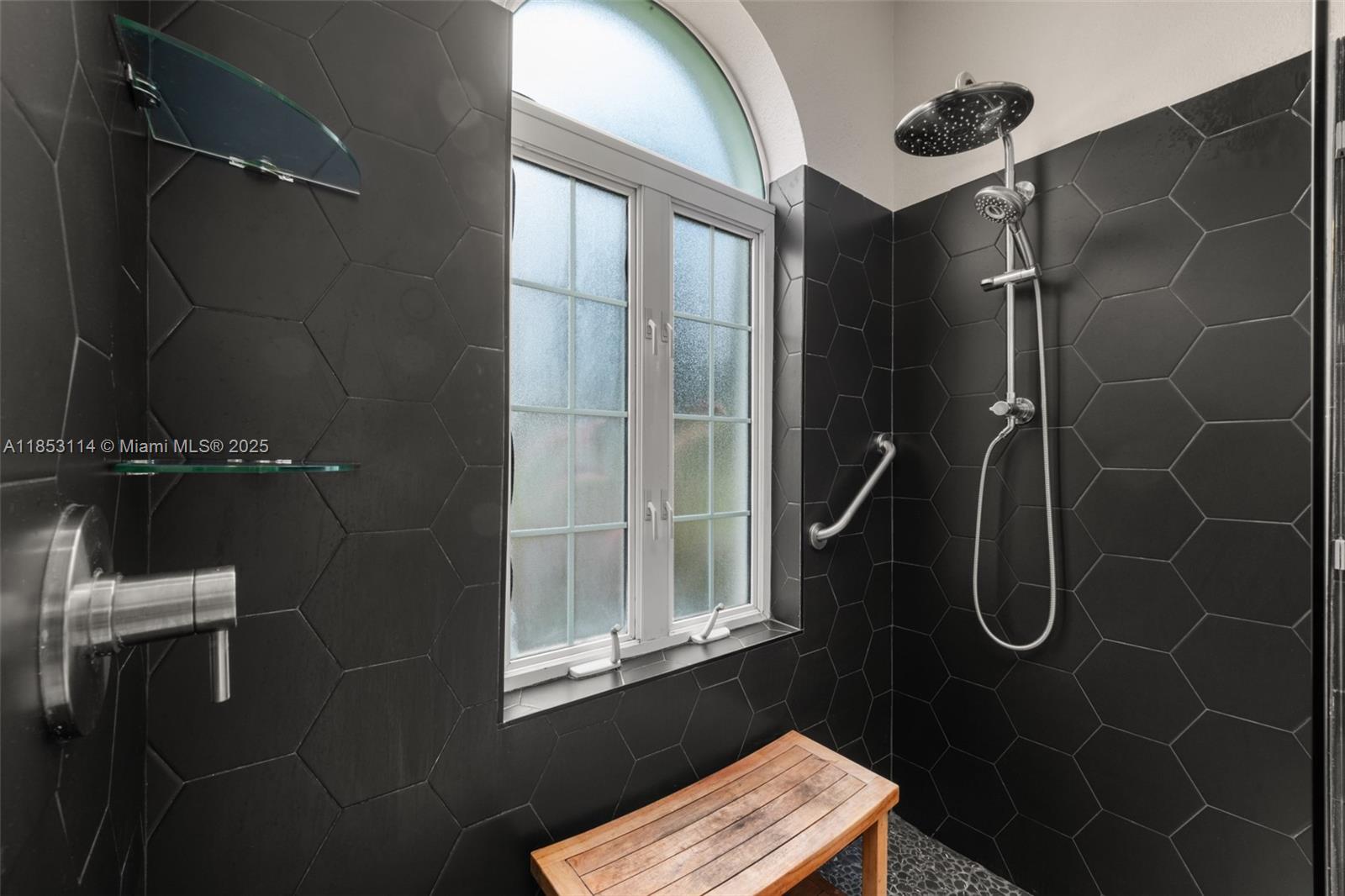 Sun N Lake - Residential