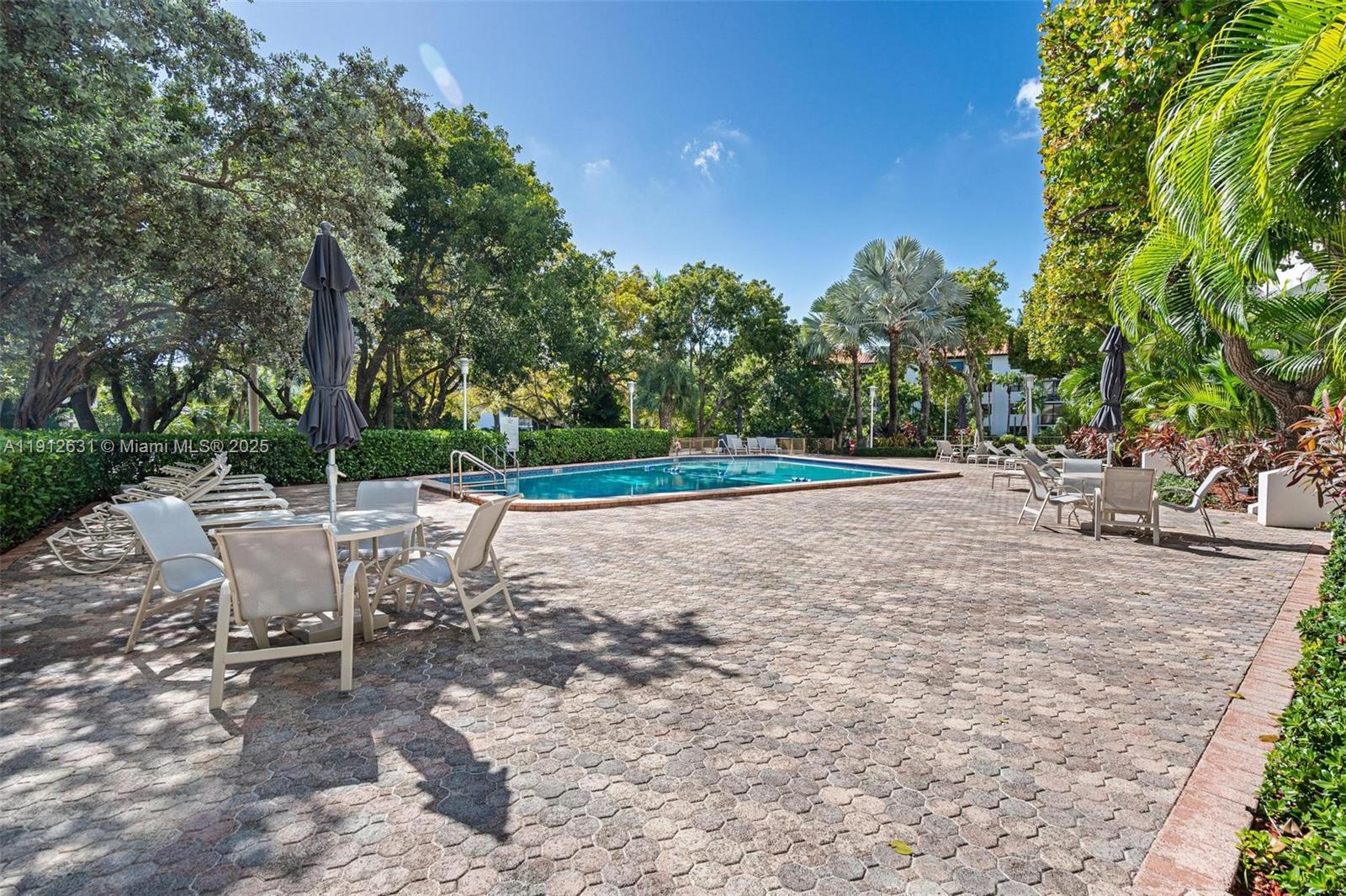 COMMODORE CLUB WEST CONDO - Residential