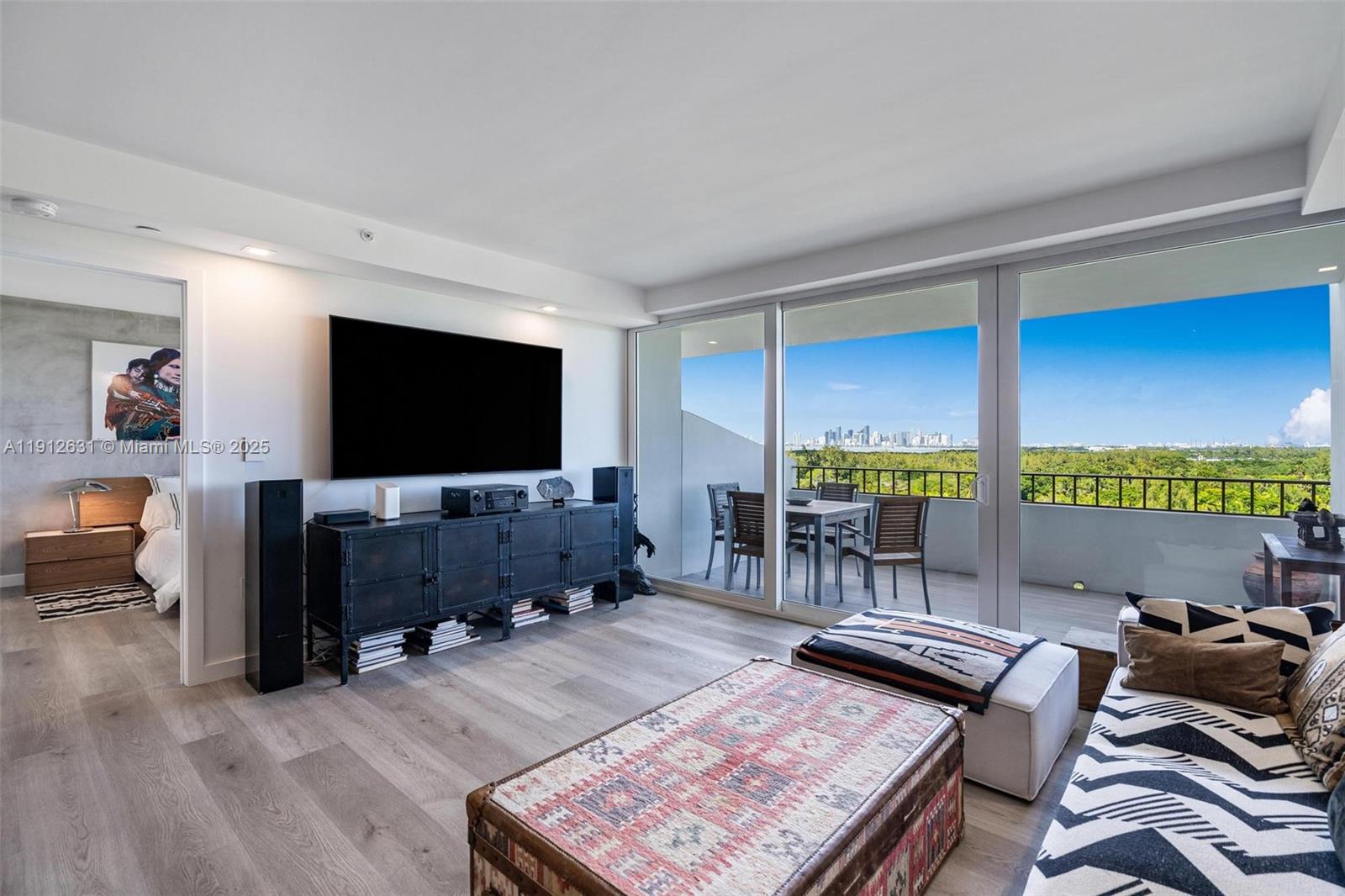 COMMODORE CLUB WEST CONDO - Residential