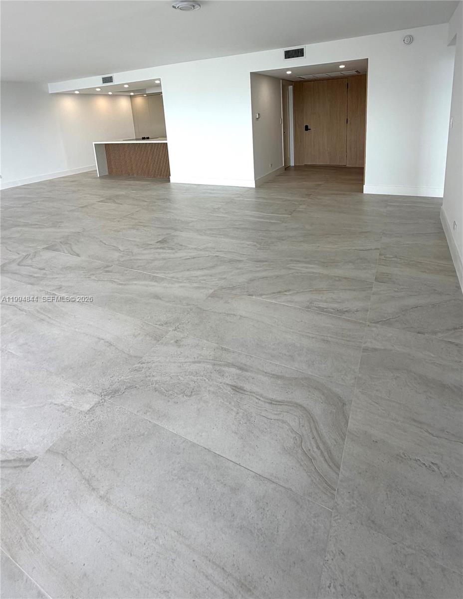 Cricket Club Condo - Residential