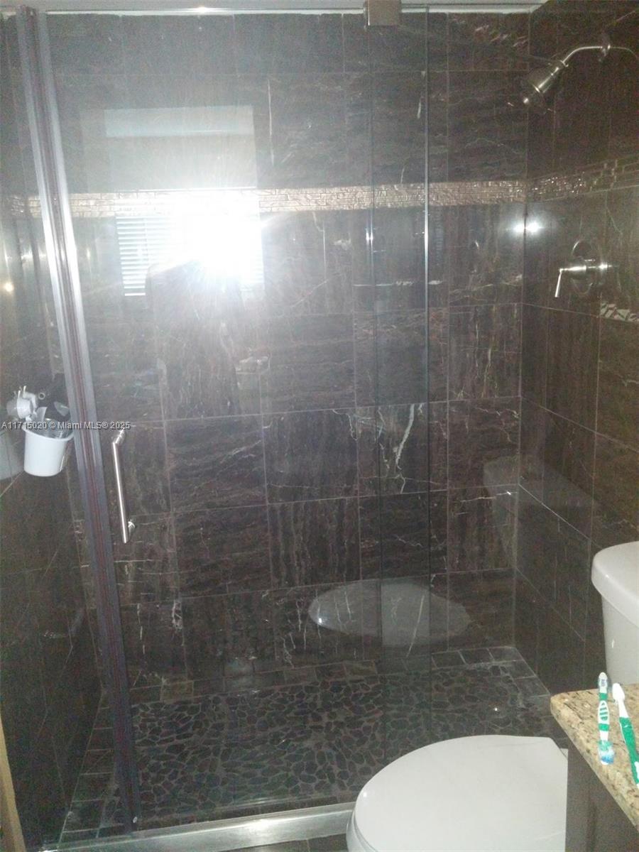 HIDDEN HARBOR CONDOMINIUM - Residential