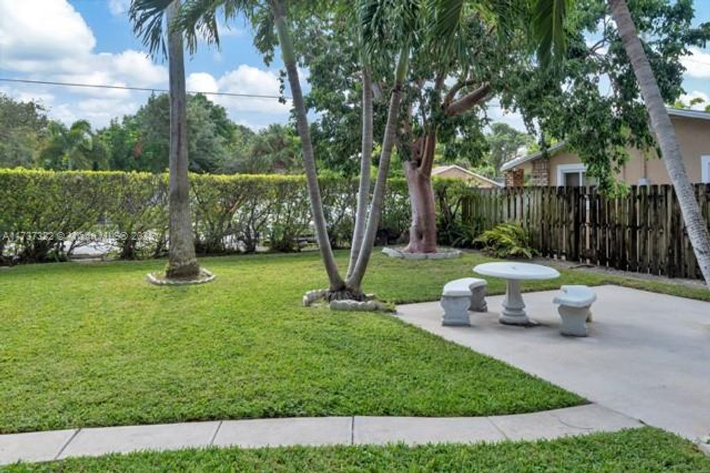 Photo of 301 W Ocean Ave #25, Lantana, FL 33462 (MLS # A11737382)