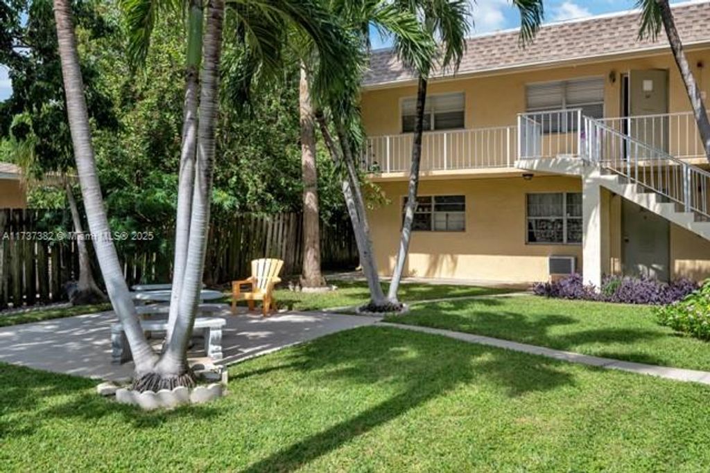 Photo of 301 W Ocean Ave #25, Lantana, FL 33462 (MLS # A11737382)