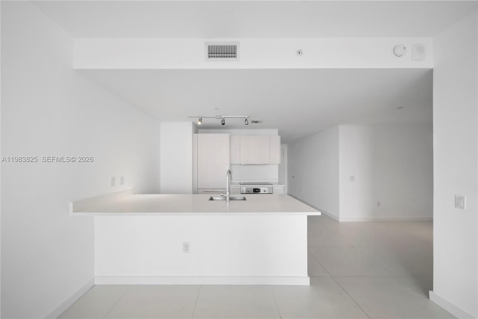 PARAISO BAYVIEWS CONDO - Residential