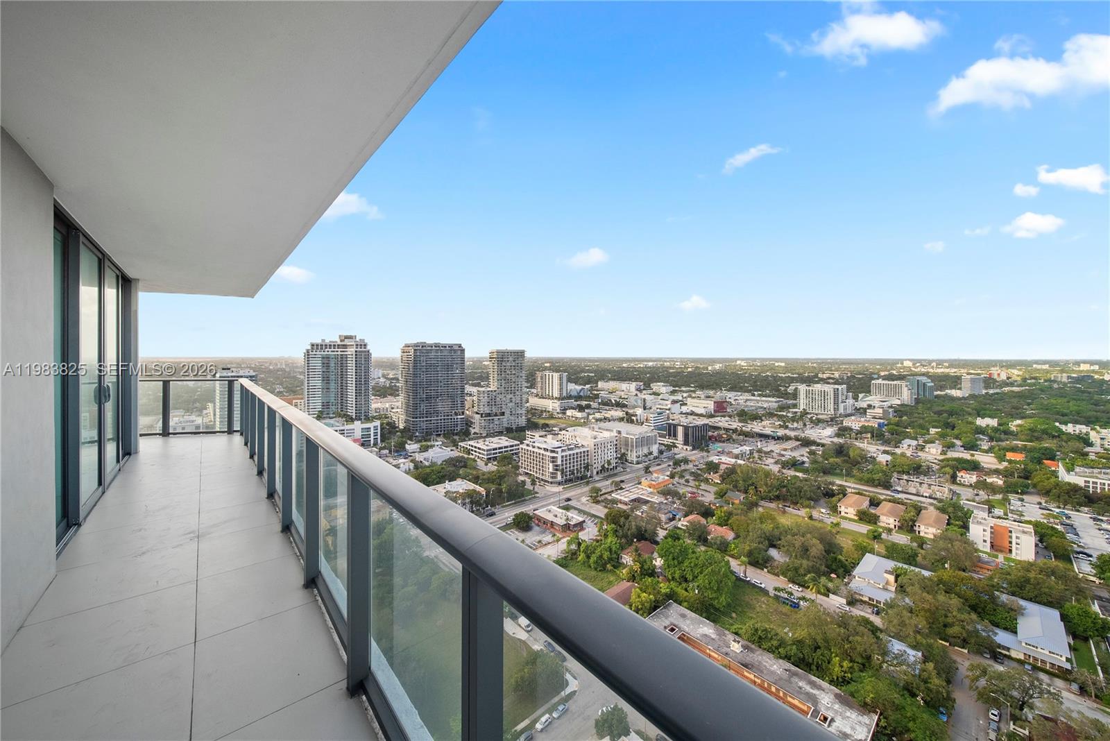 PARAISO BAYVIEWS CONDO - Residential