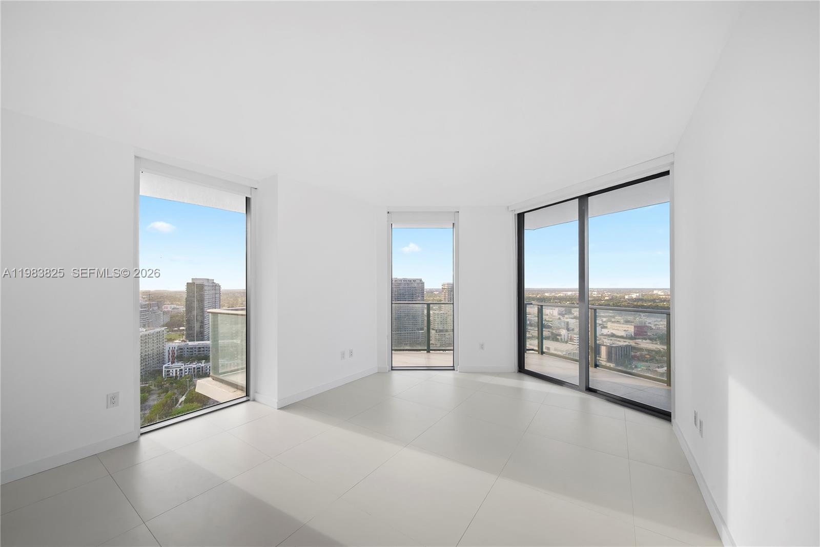 PARAISO BAYVIEWS CONDO - Residential