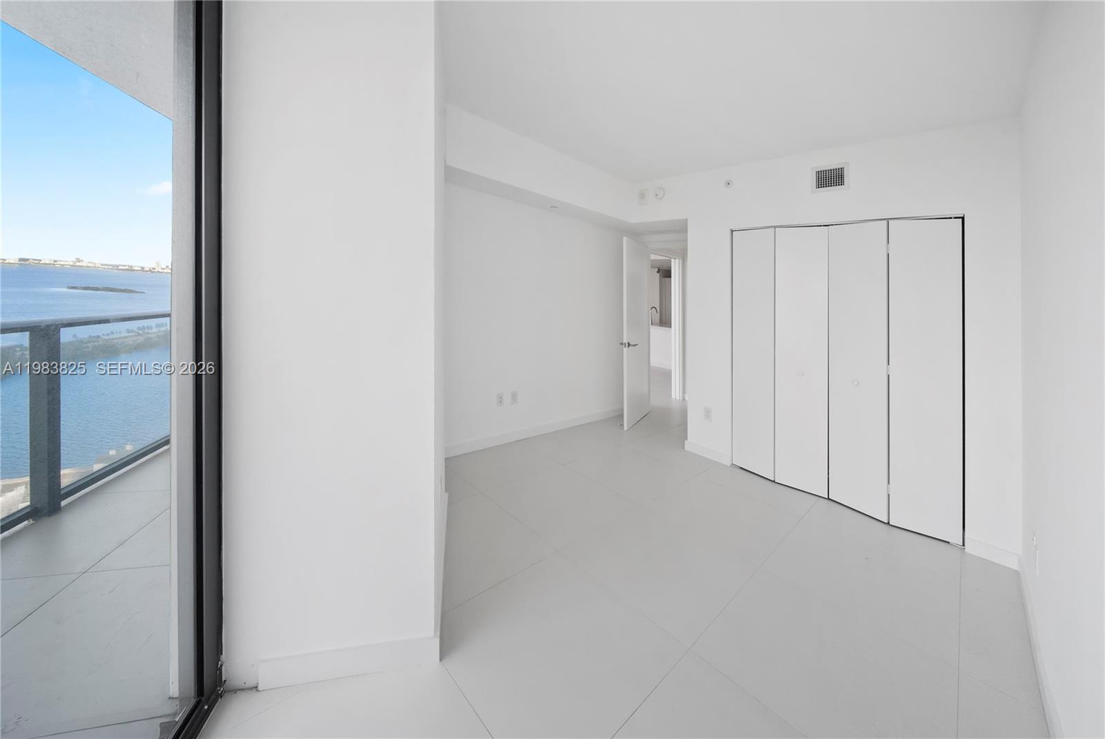 PARAISO BAYVIEWS CONDO - Residential