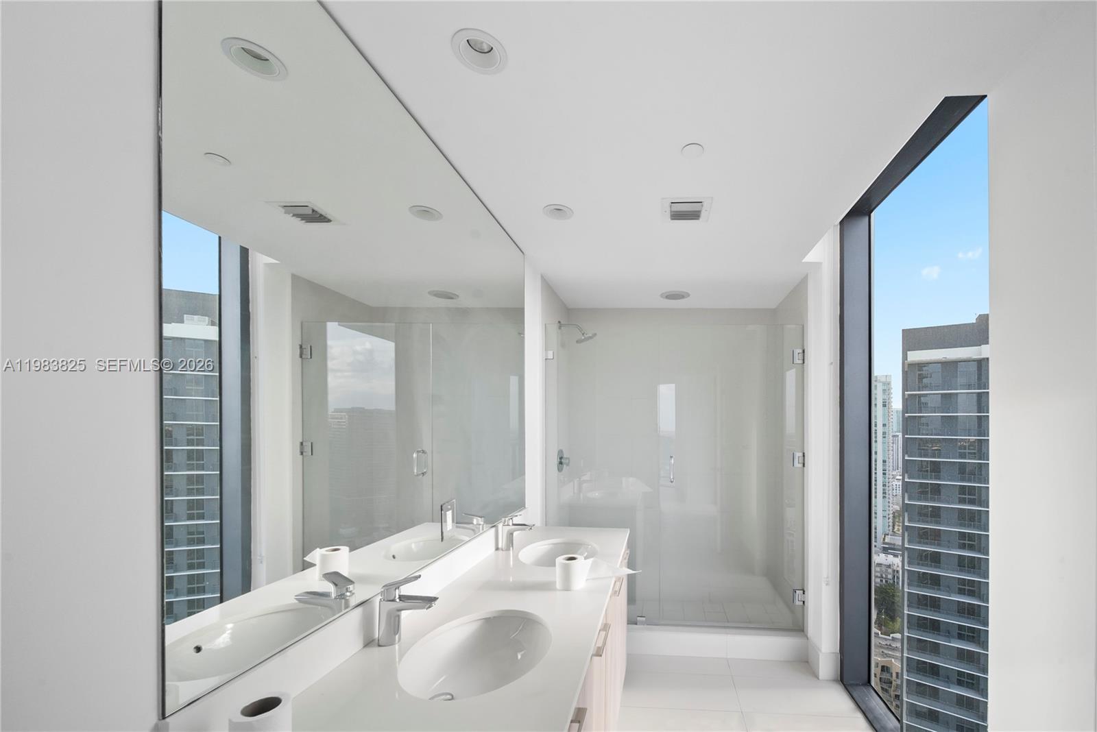 PARAISO BAYVIEWS CONDO - Residential