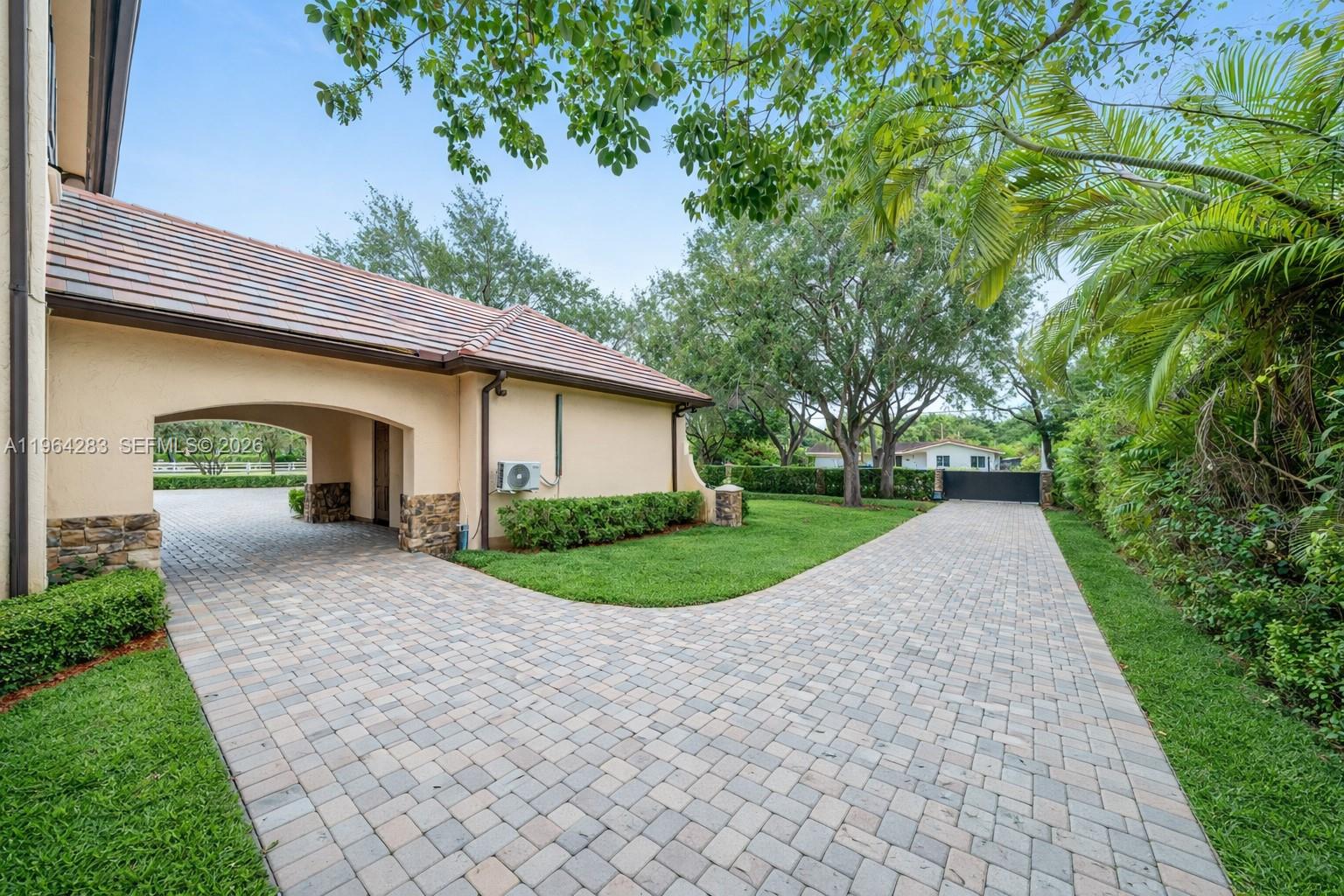 BIRD ROAD FARMSITES - Residential