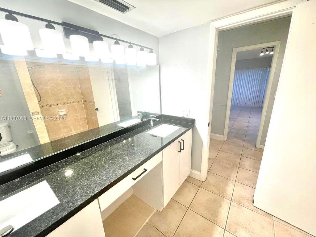 SUNRISE NO 2 CONDO - Residential Lease