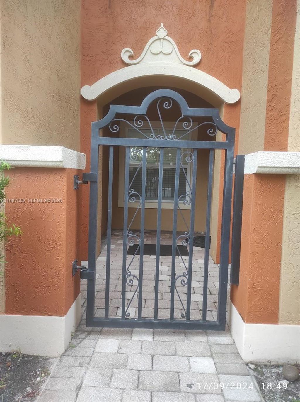 Photo of 2631 SW 120th Ter #204-2, Miramar, FL 33025 (MLS # A11987552)