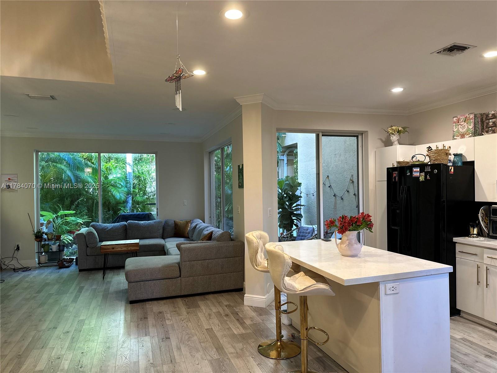 21024 NE 34th Ct 21024