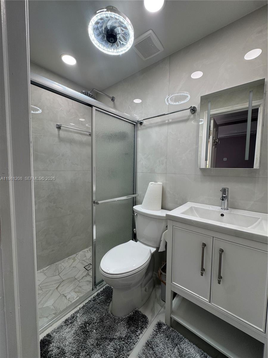 LAUDERDALE LAKES NORTH GA - Residential Lease
