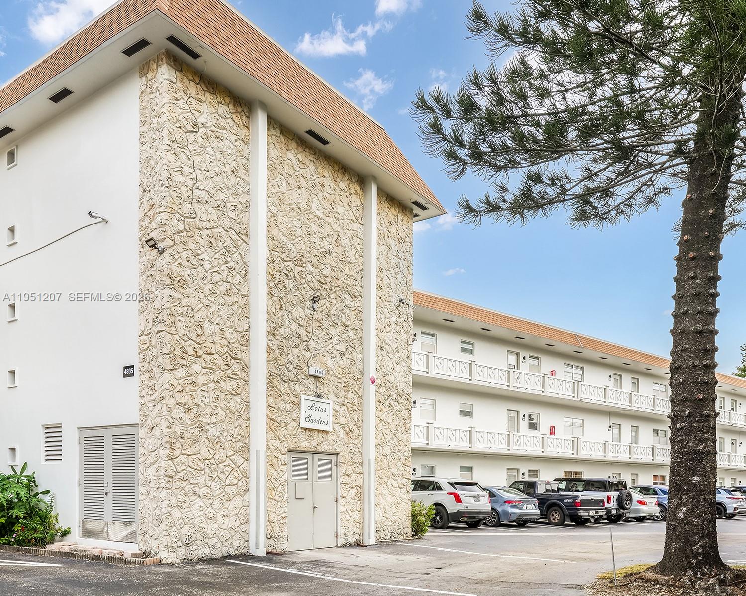 Hawaiian Gardens - Residential