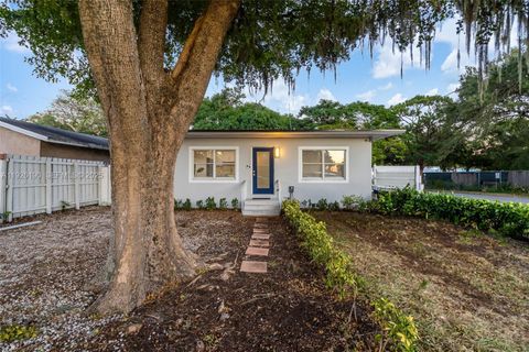 Photo of 1100 NW 7th Ave, Fort Lauderdale, FL 33311 (MLS # A11926190)