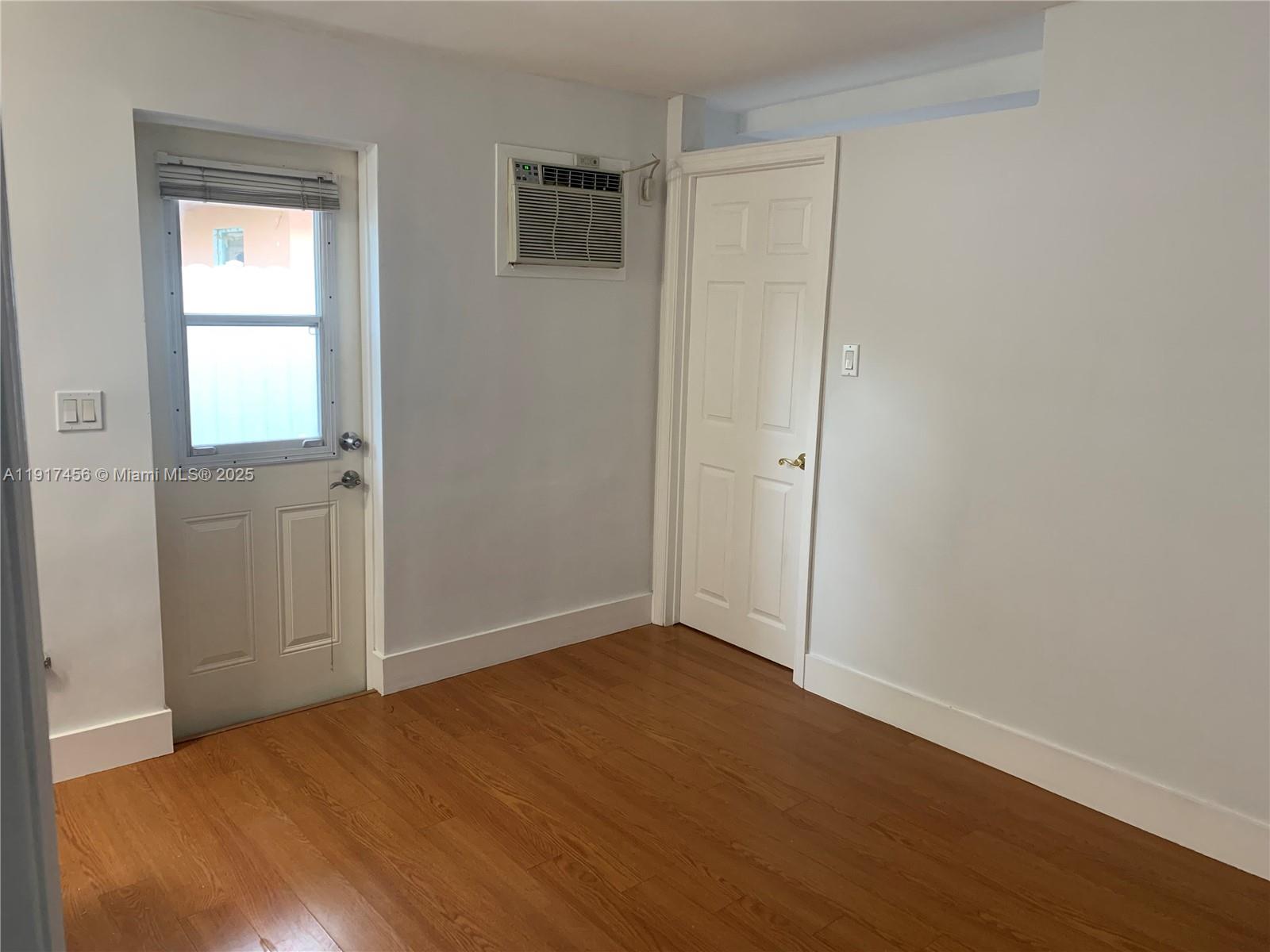 CAROL CITY - Residential Lease