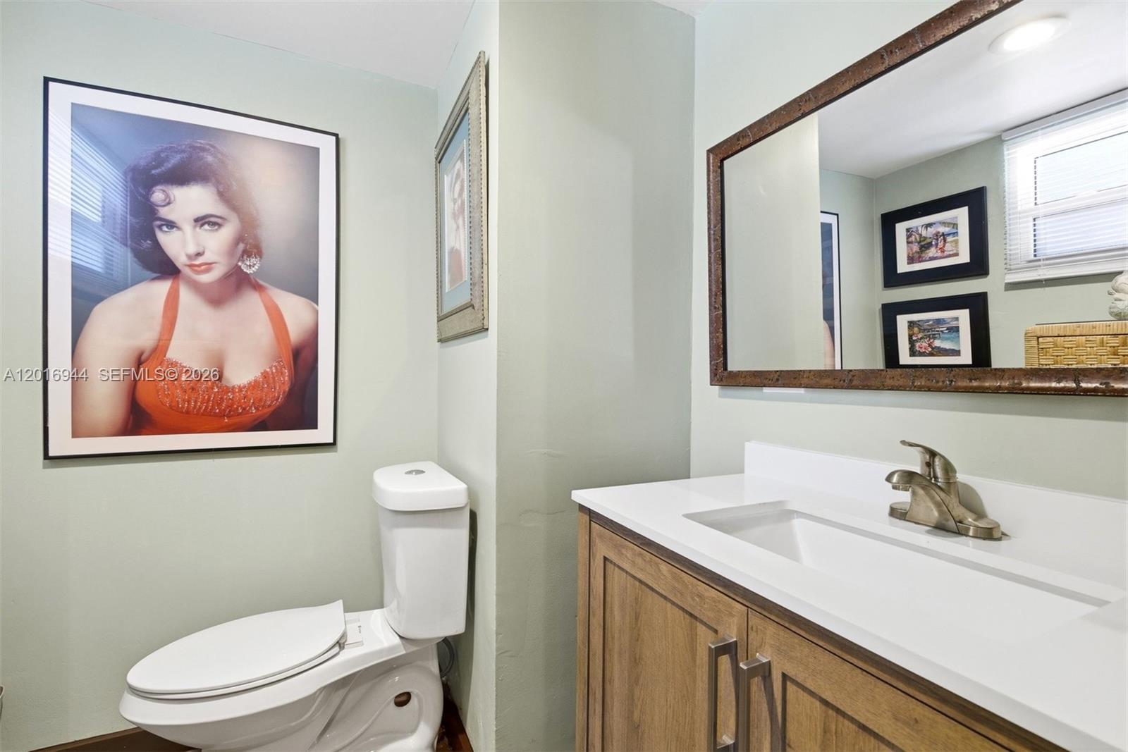 ROYAL PARK CONDO - Residential