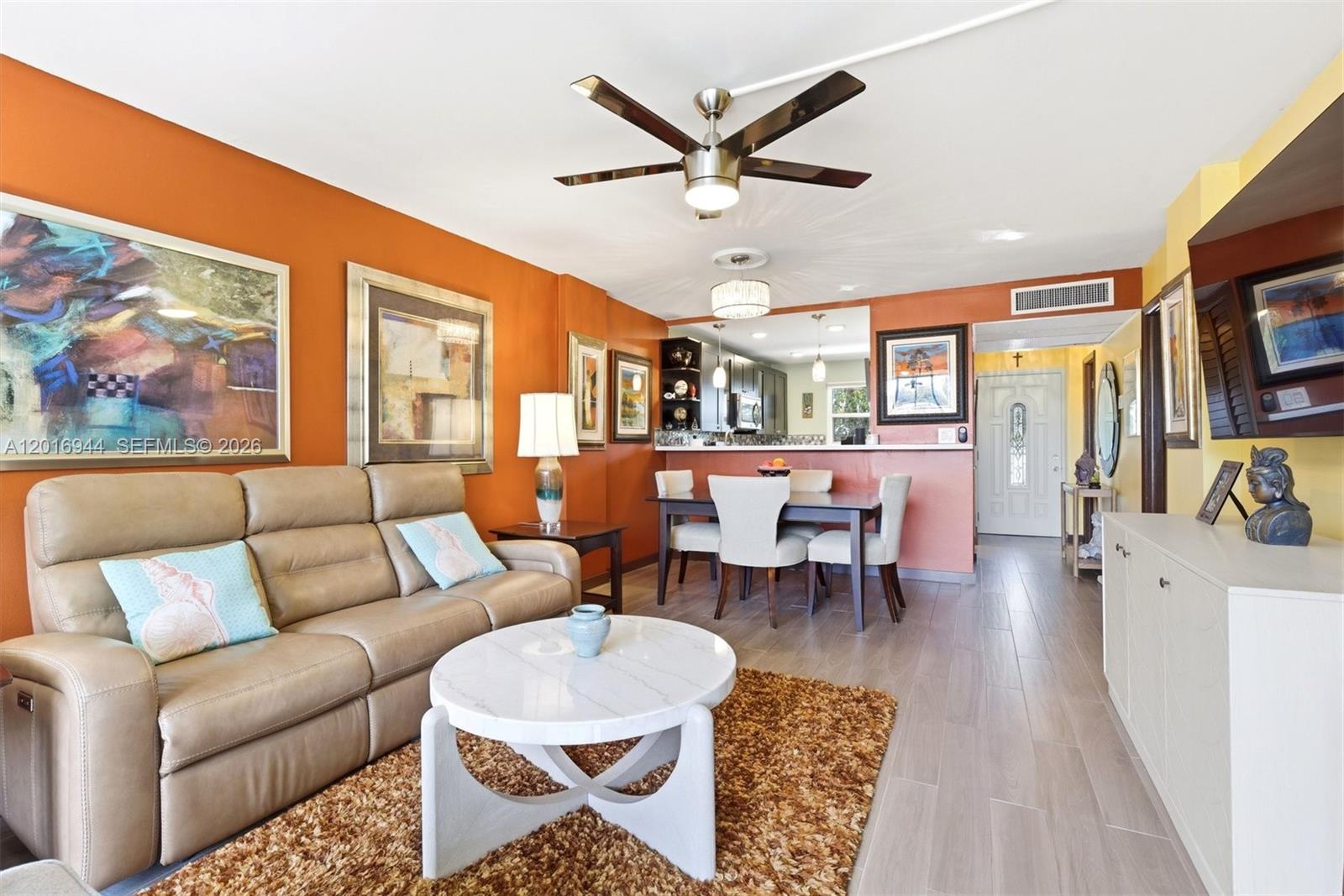 ROYAL PARK CONDO - Residential
