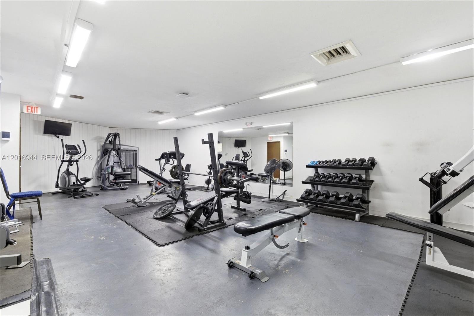 ROYAL PARK CONDO - Residential