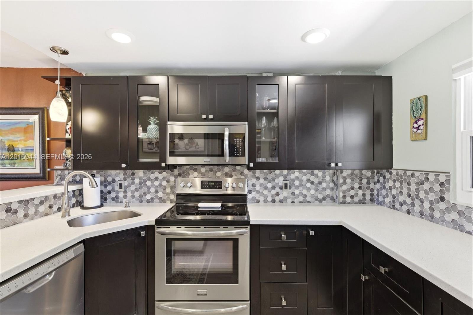 111 Royal Park Dr 2E