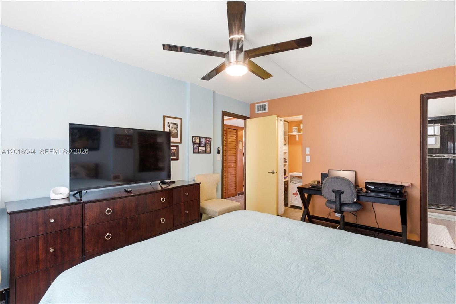 ROYAL PARK CONDO - Residential
