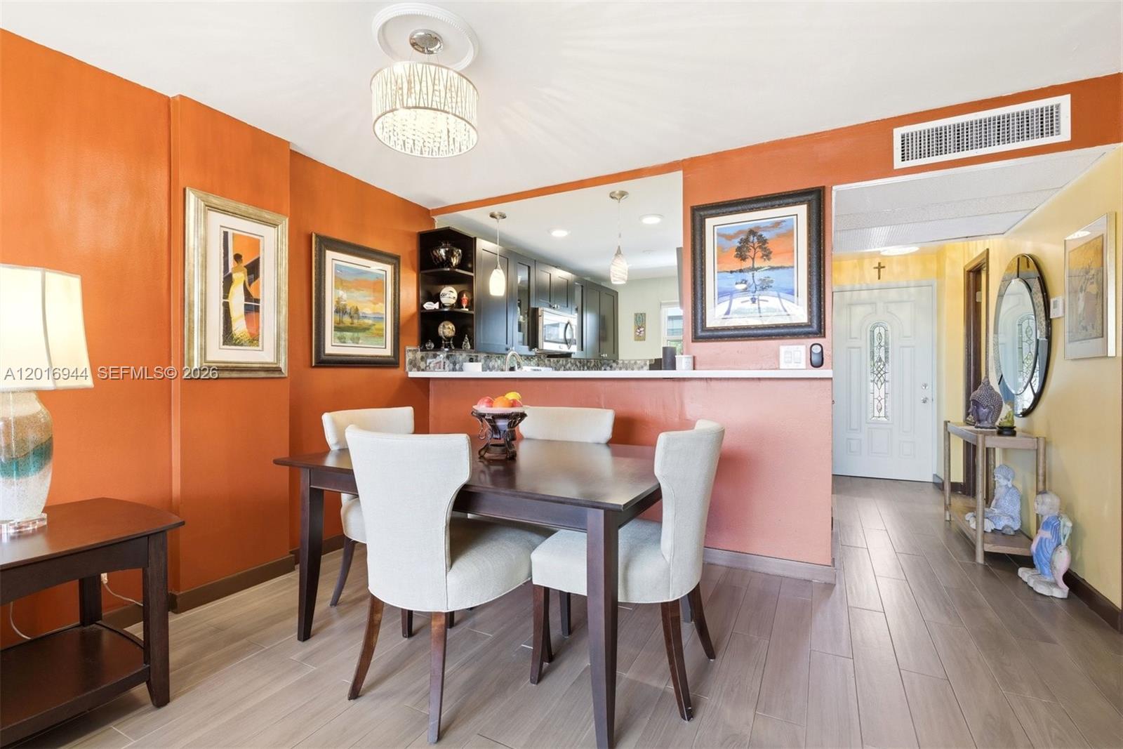ROYAL PARK CONDO - Residential