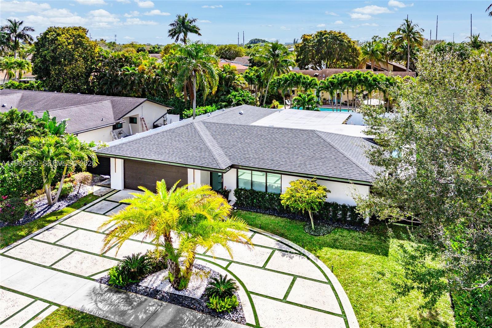 4892 Willow Dr, Boca Raton, FL, 33487/$799,000 1 4892 Willow Dr
