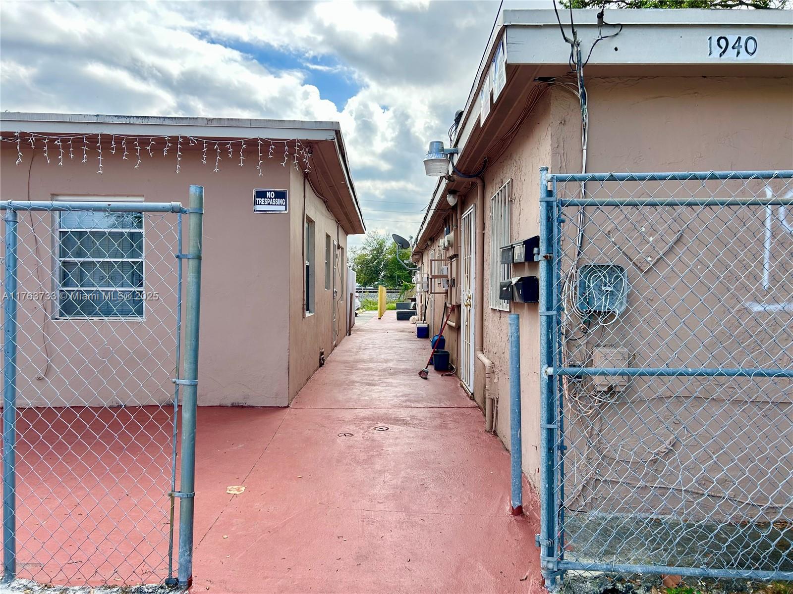 View photos, virtual tours, details... 1940 Ali Baba Ave