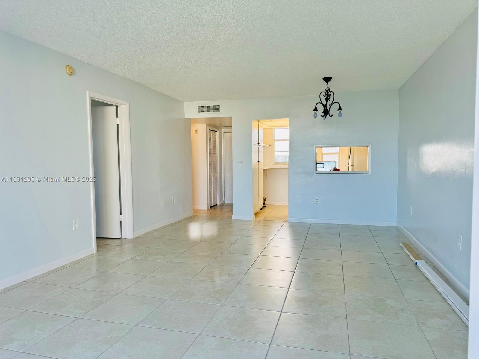 2930 Point East Dr E512