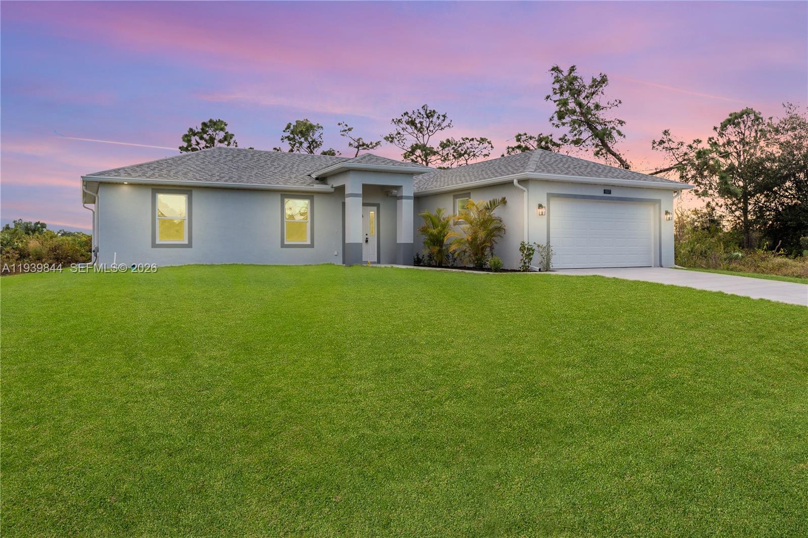 LEHIGH ACRES - Residential