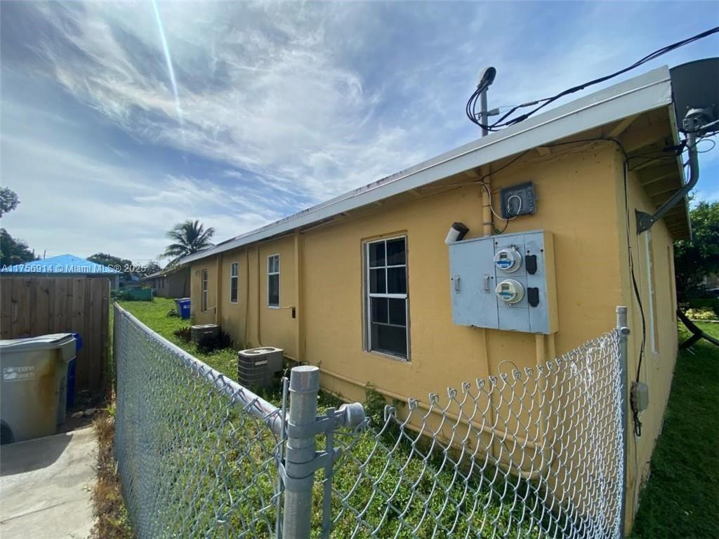 SCOTTS PARK FIRST ADD - Residential Income