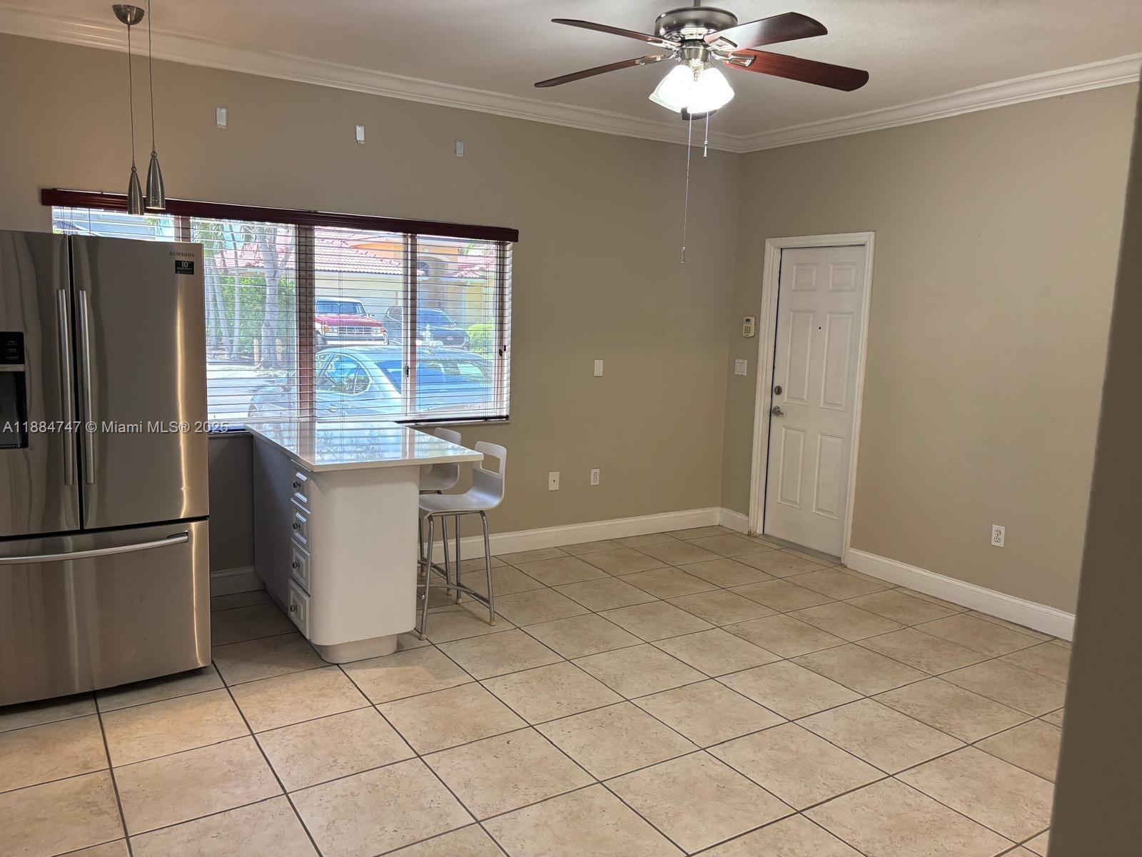 SUNSET LAKES ESTATES - Residential