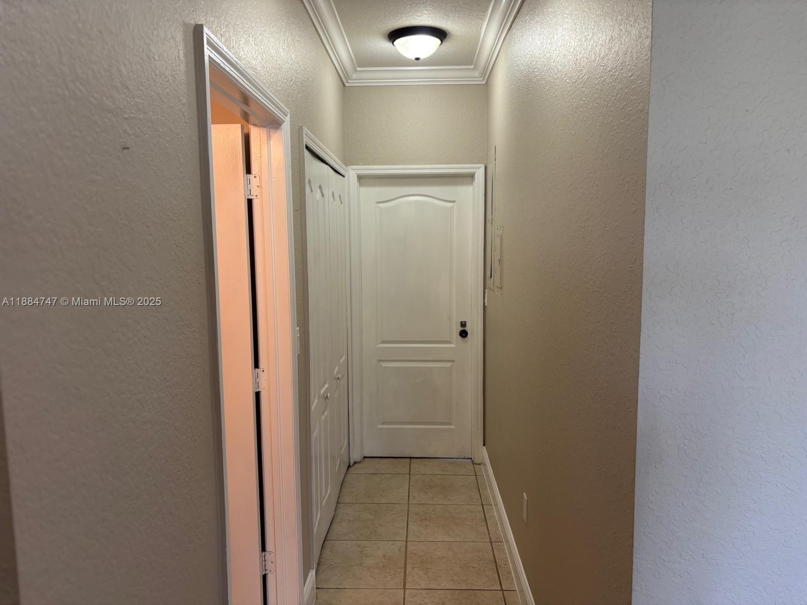 SUNSET LAKES ESTATES - Residential