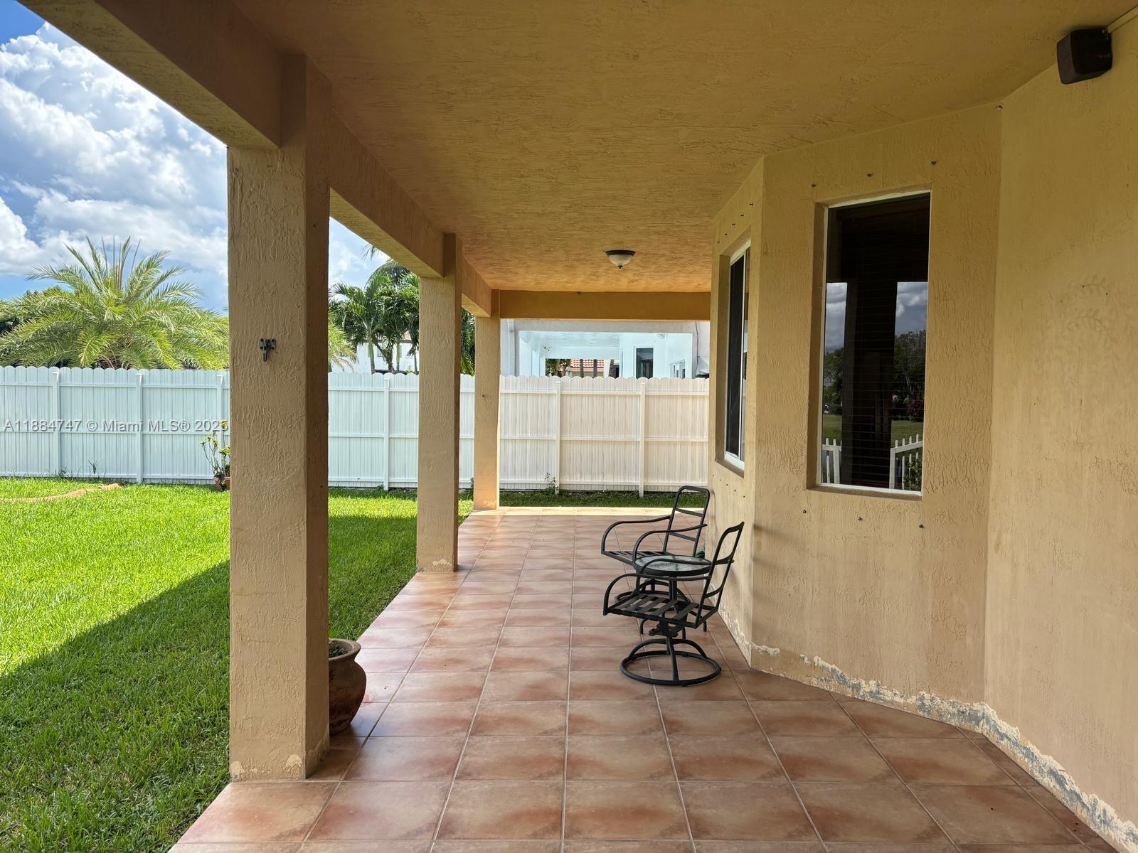 SUNSET LAKES ESTATES - Residential