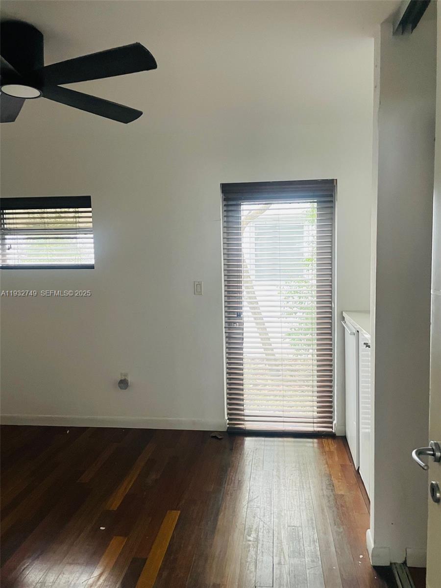 ETRURIA CONDO - Residential Lease