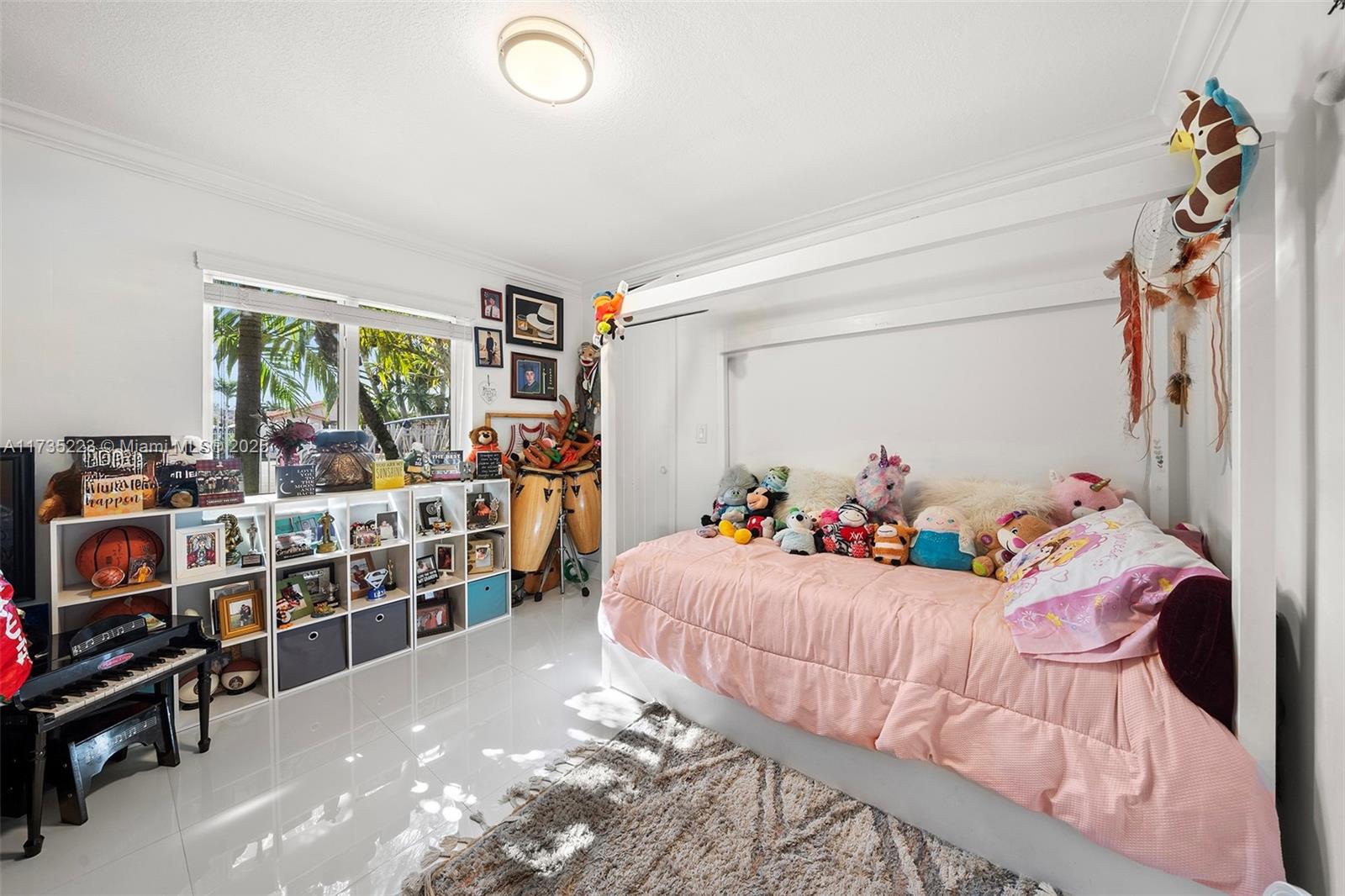 KENMORE VILLAS - Residential