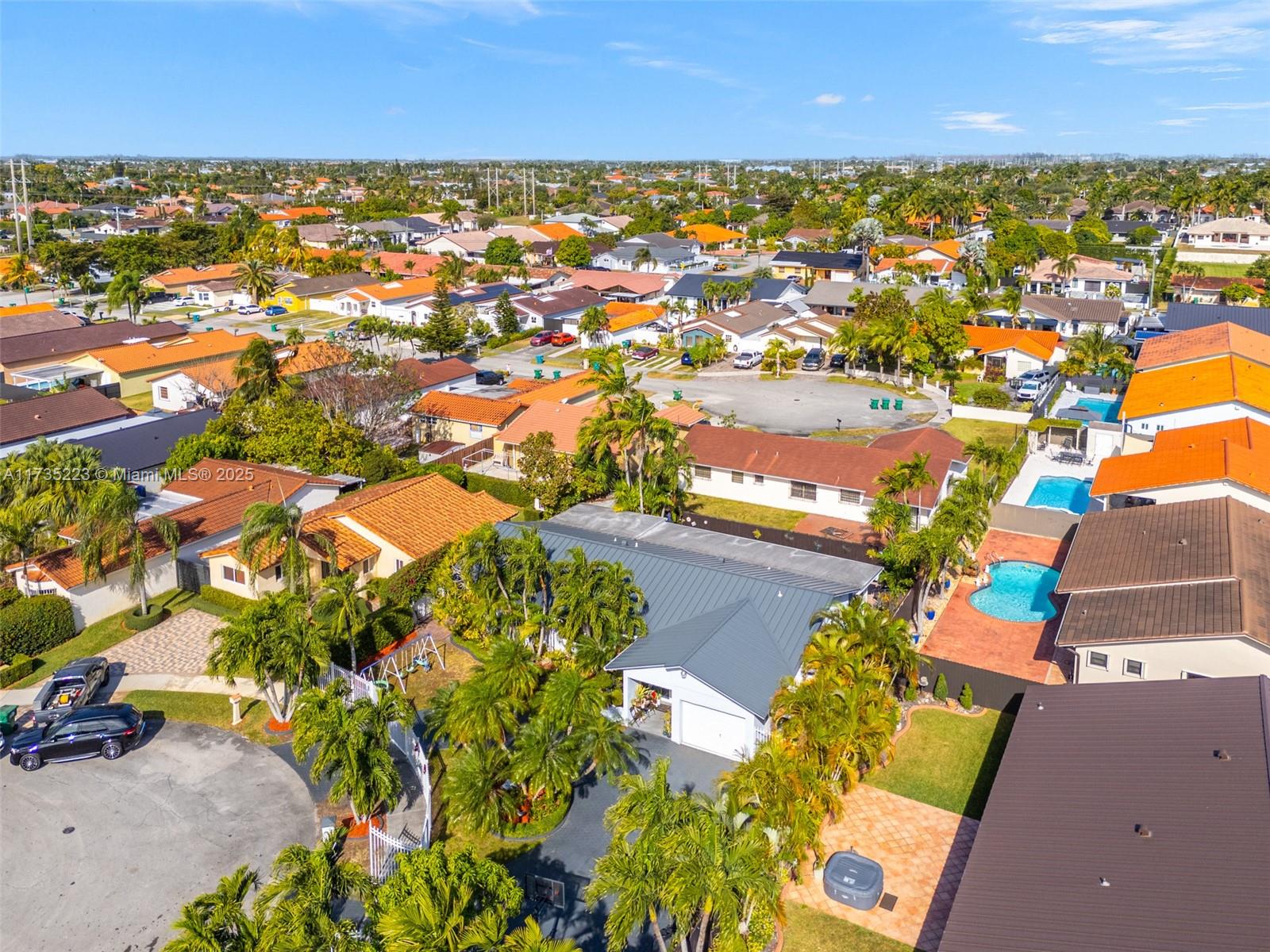 KENMORE VILLAS - Residential