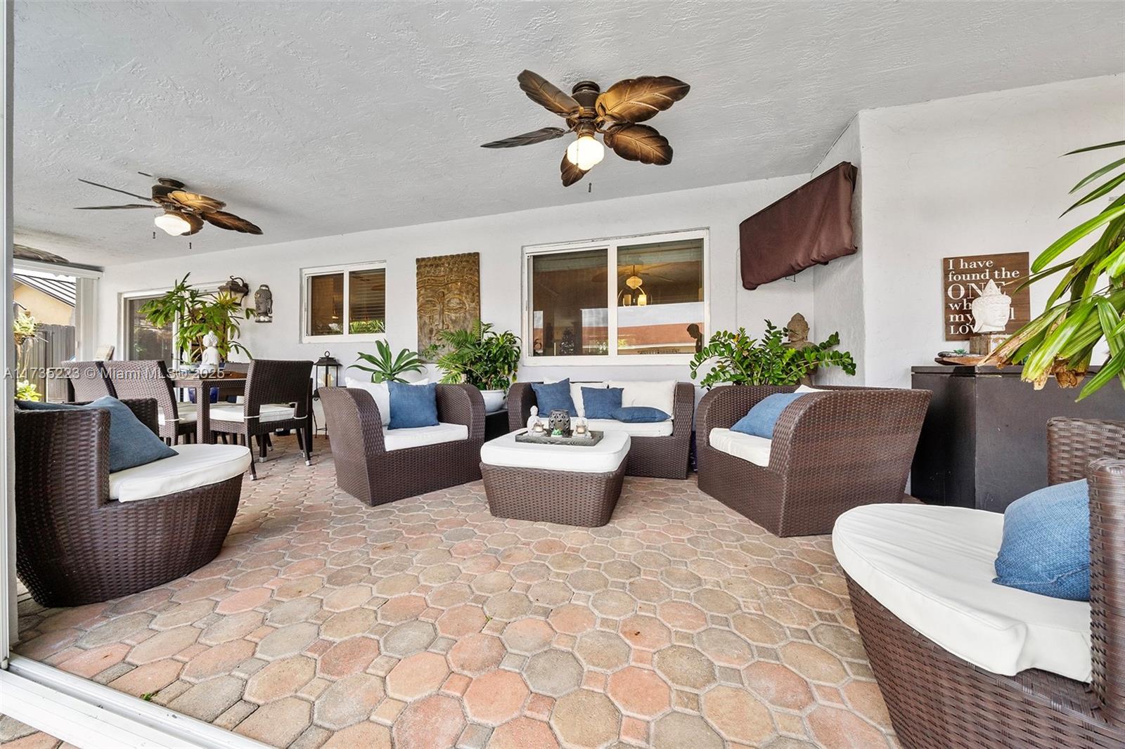 KENMORE VILLAS - Residential