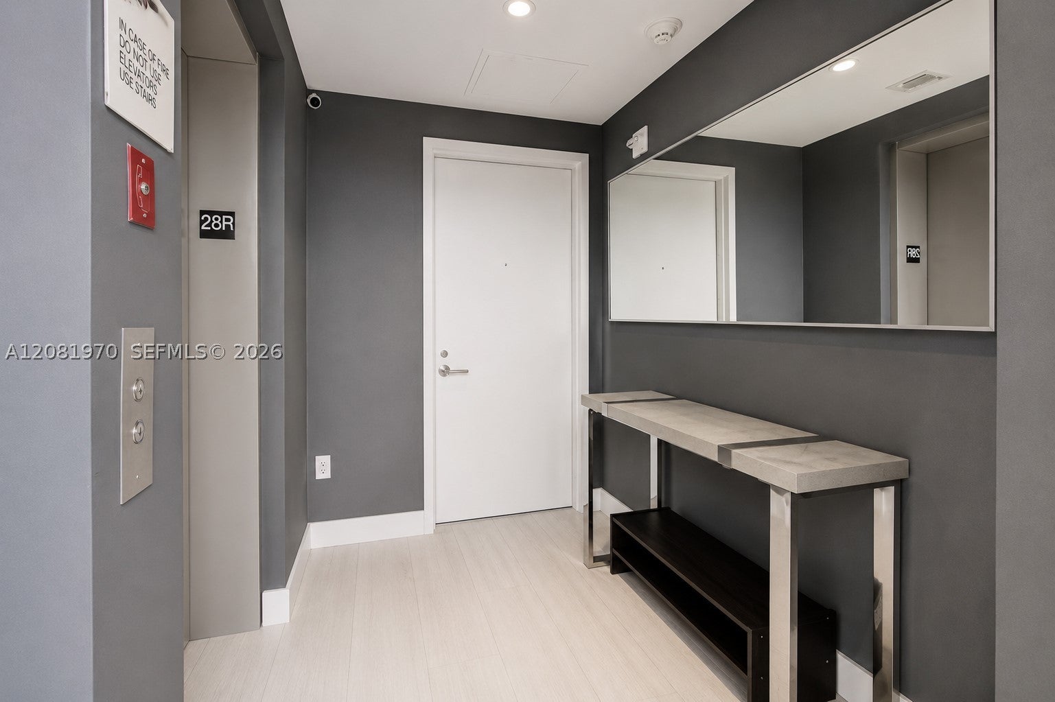 460 NE 28th St 2806, Miami FL 33137