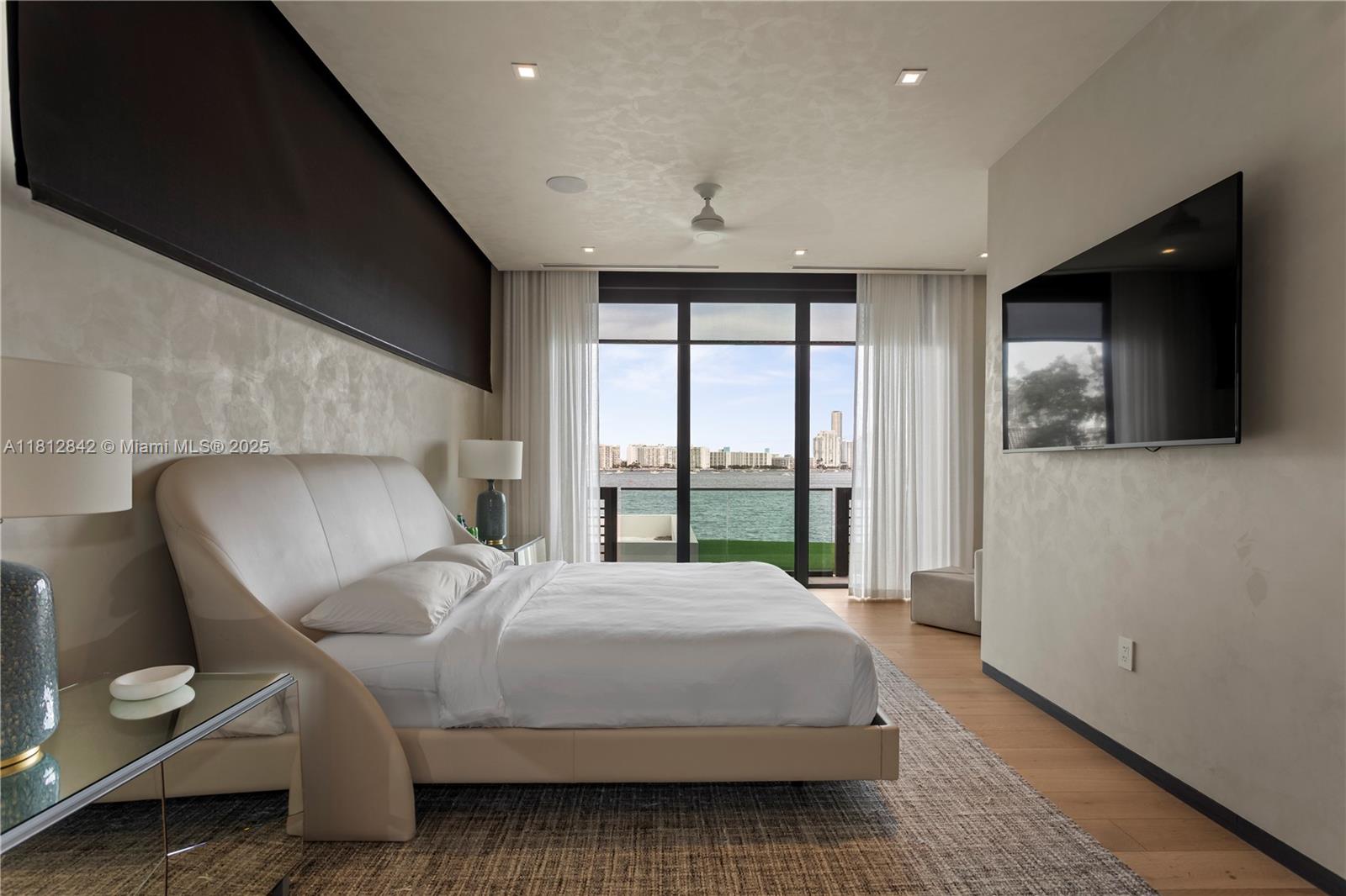 RIVO ALTO AMD - Residential Lease