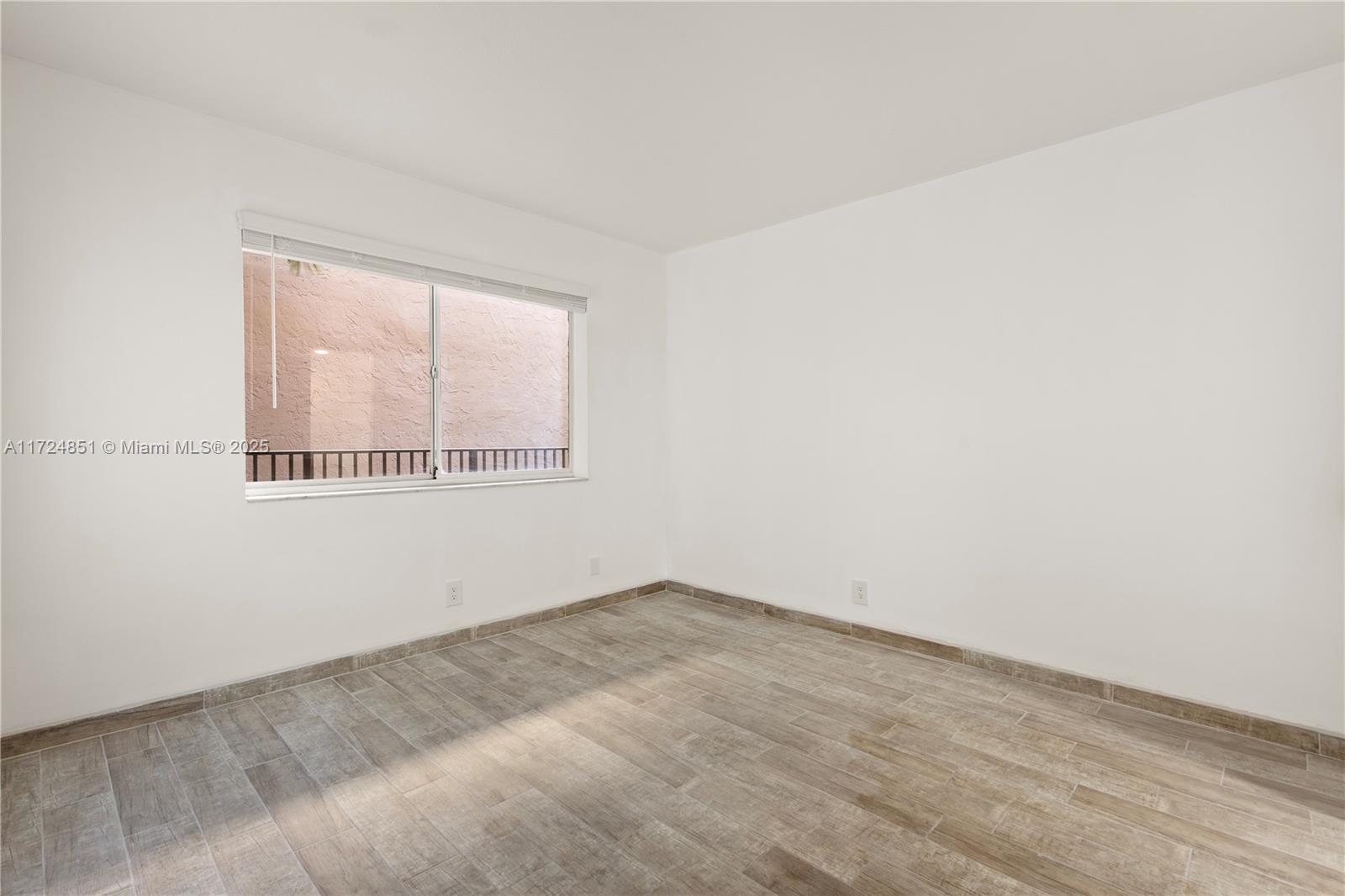 CARLISLE AT HAMPTONS WEST - Residential