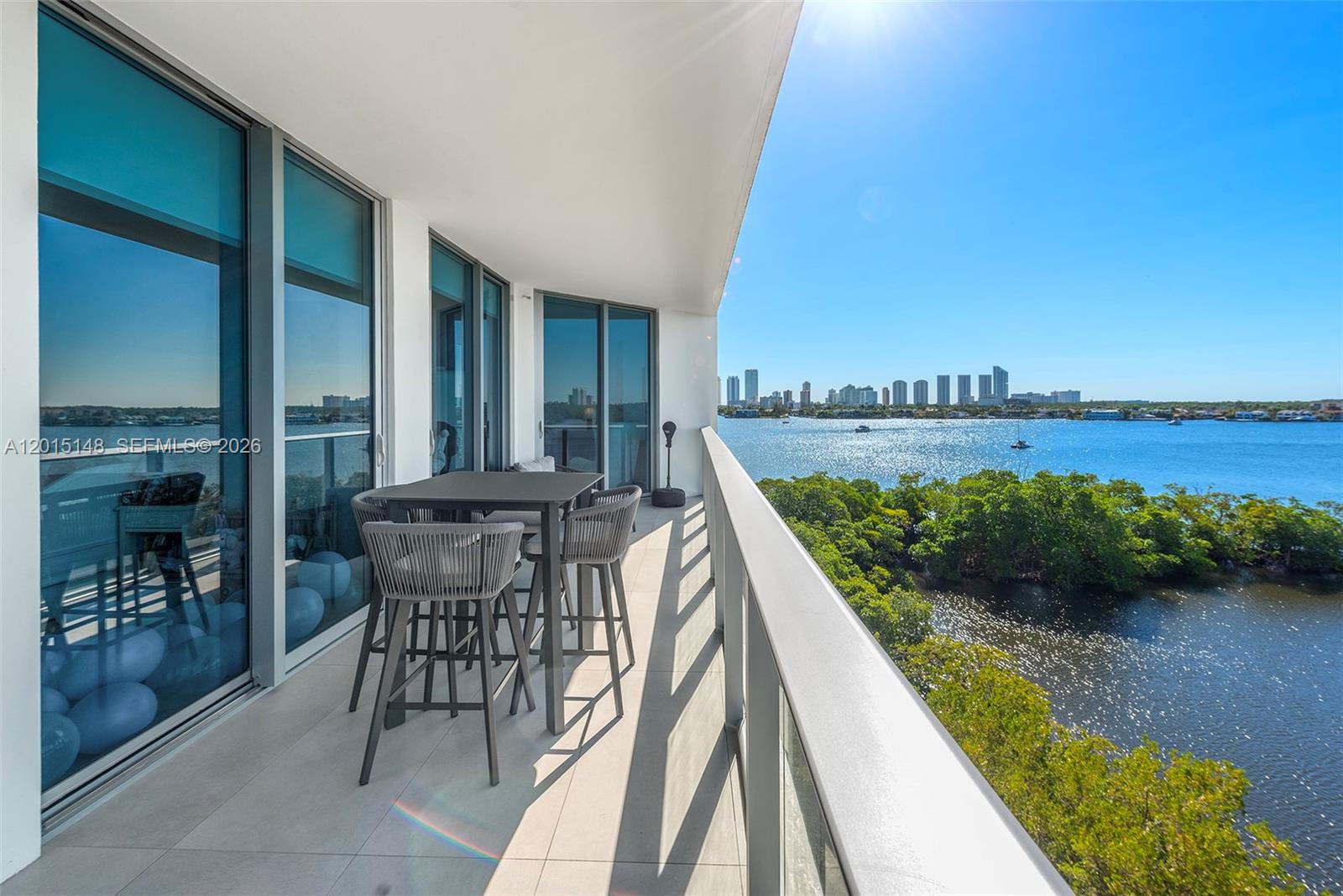 MARINA PALMS RESIDENCES S - Residential
