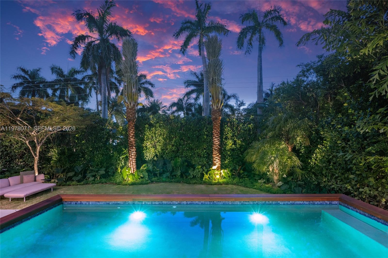 LA GORCE GOLF SUB - Residential