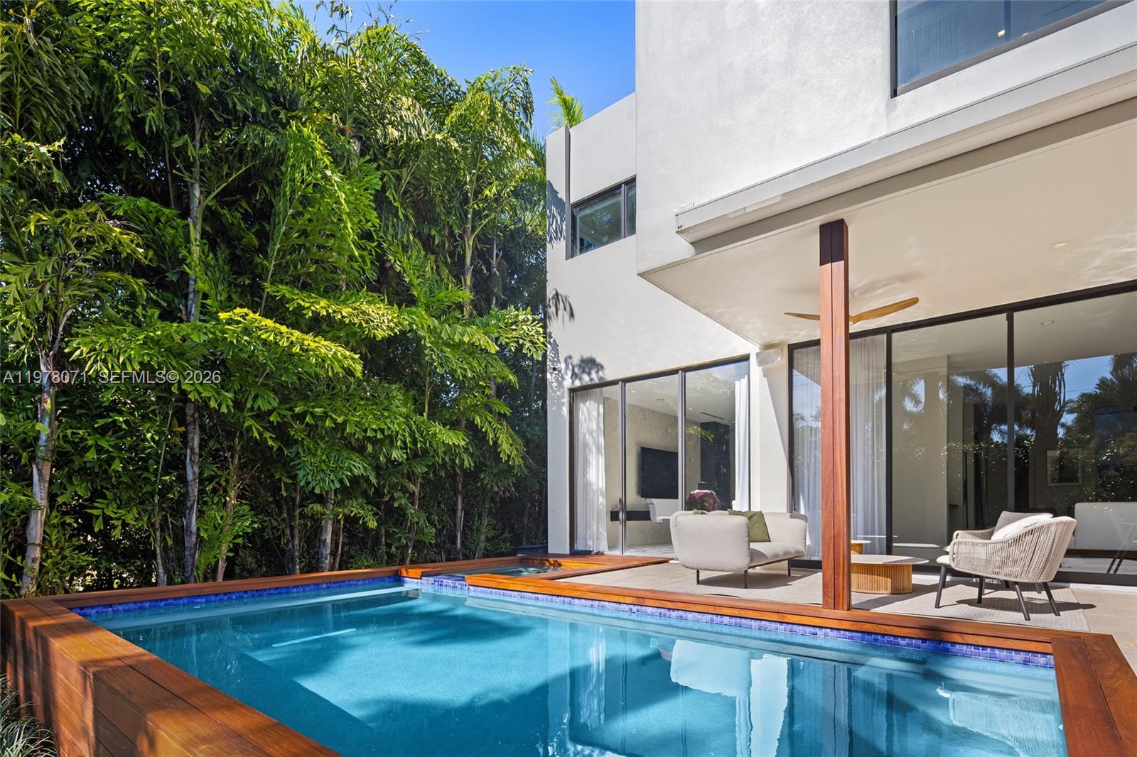 LA GORCE GOLF SUB - Residential